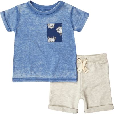 Mini boys grey shorts and t-shirt outfit